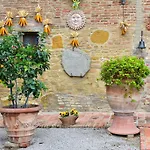 Casale Le Capanne Вилла